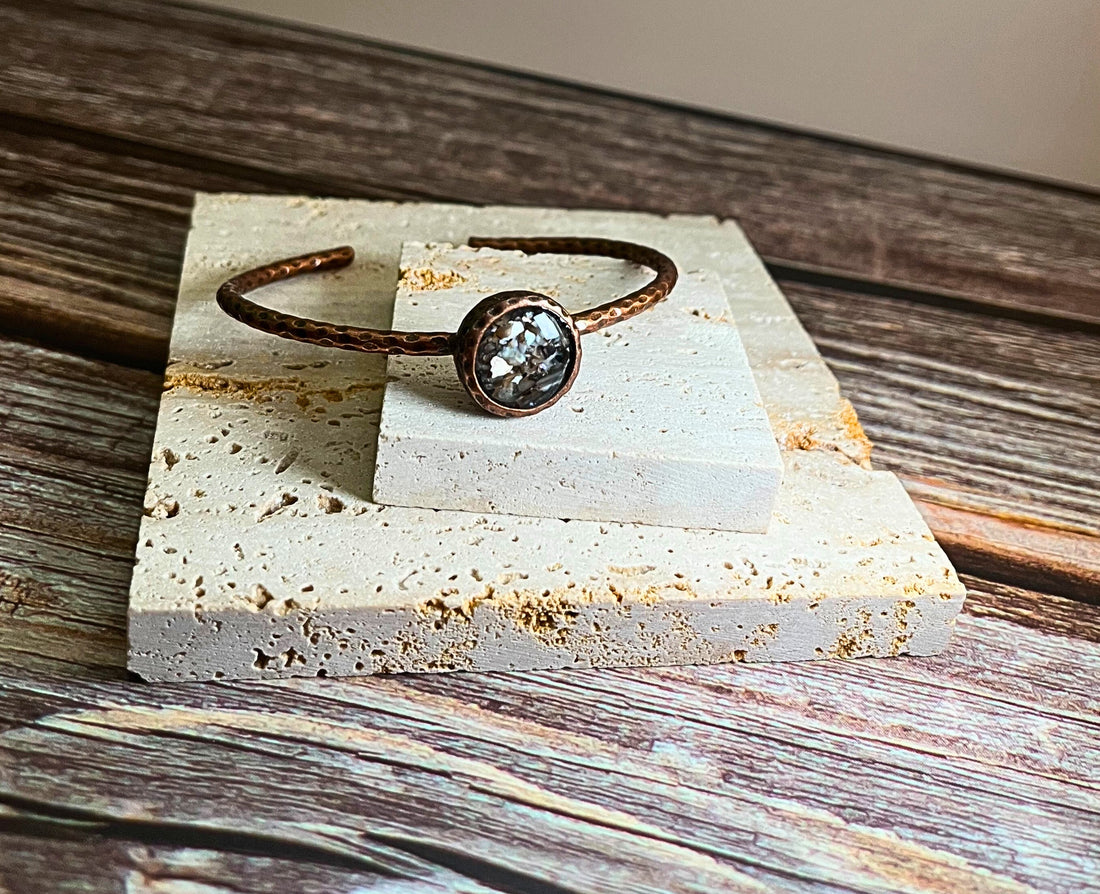 The Beauty of Abalone Shells in Coastal Jewelry