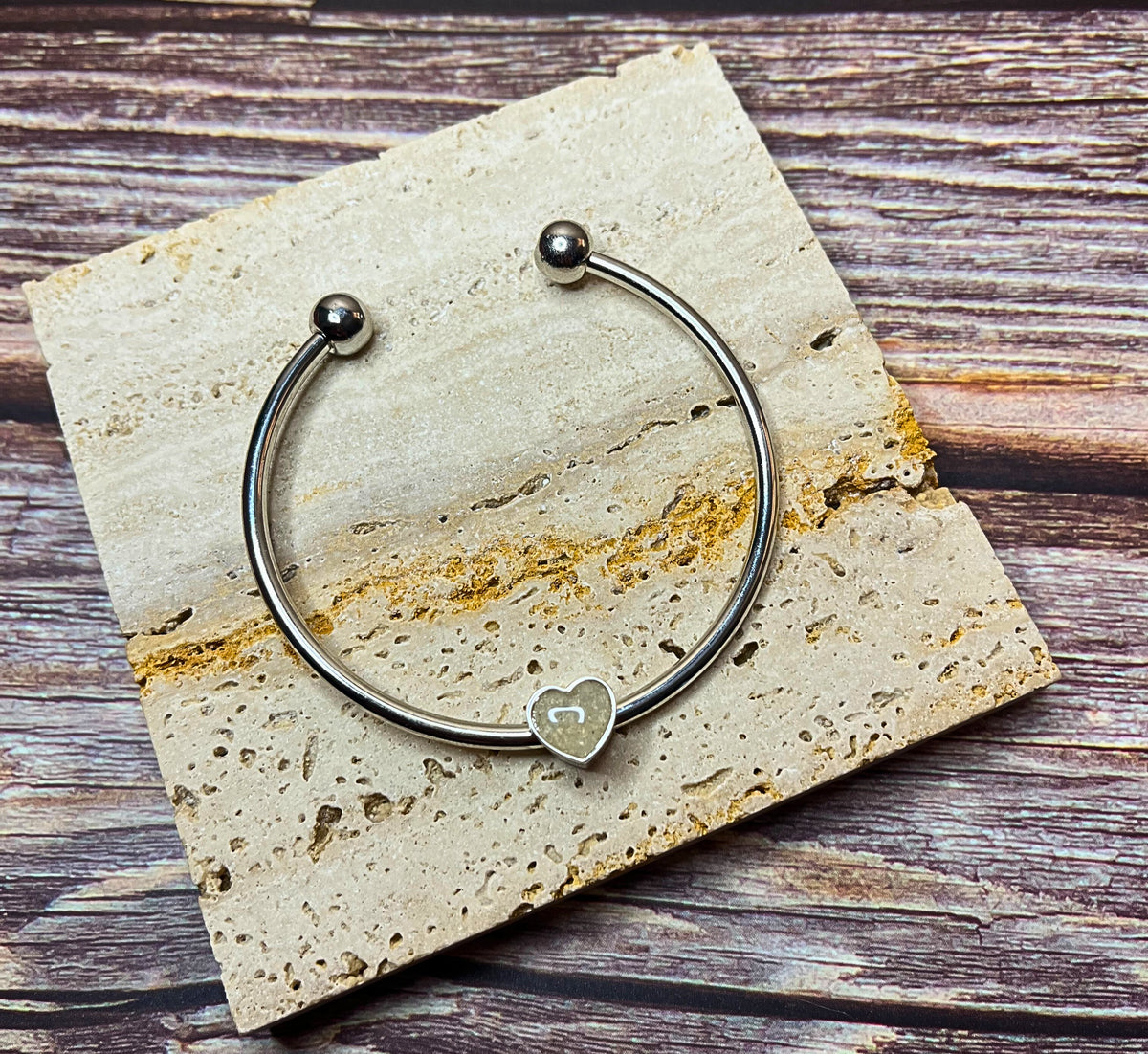 Coastal Heart – Sand Charm Bangle